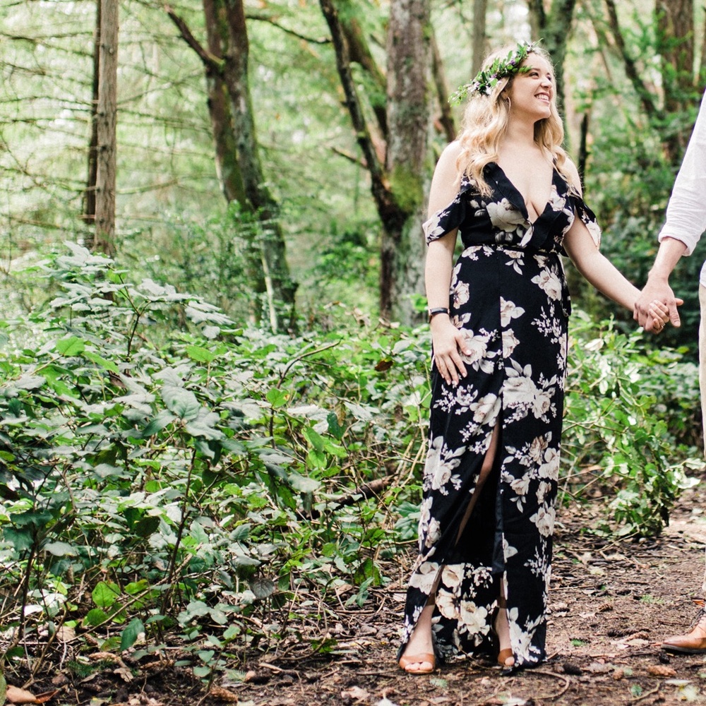 Missguided Black Floral Cold Shoulder Maxi Dress